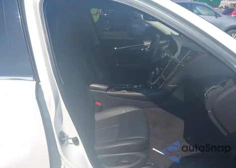 2018 Infiniti Q50 2.0T Luxe z USA, uszkodzony, nr VIN JN1CV7AP1JM240996